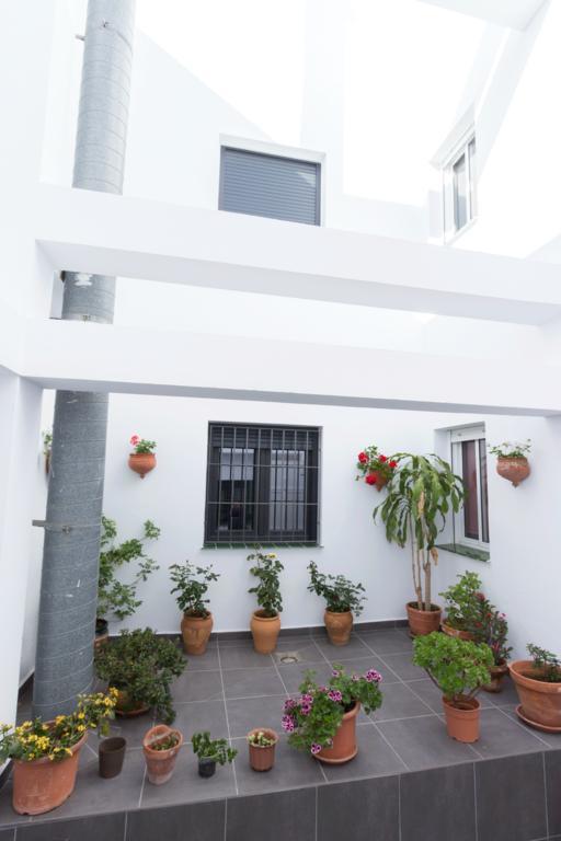 Hostal El Yunque Conil De La Frontera Luaran gambar