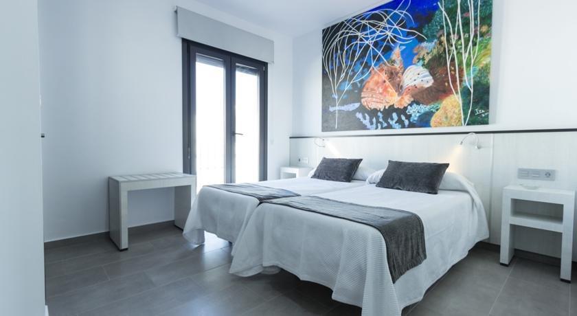 Hostal El Yunque Conil De La Frontera Bilik gambar