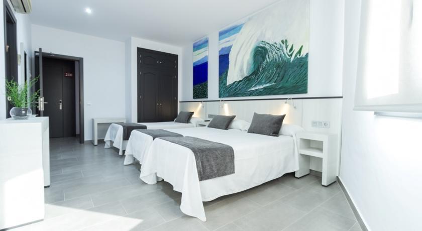 Hostal El Yunque Conil De La Frontera Bilik gambar