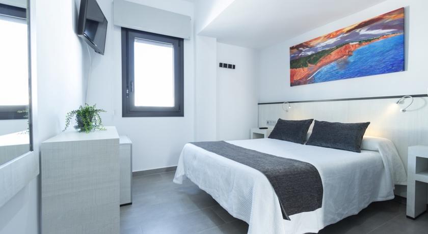 Hostal El Yunque Conil De La Frontera Bilik gambar